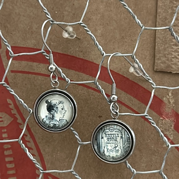 Trader Joe’s earrings 12mm - Picture 1 of 3